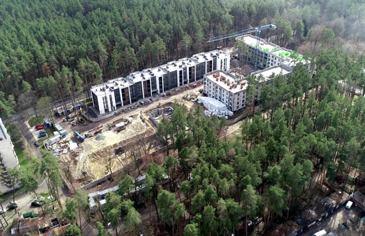 XPS CARBON PROF RF застосований для утеплення покрівлі ЖК «Forest Park»